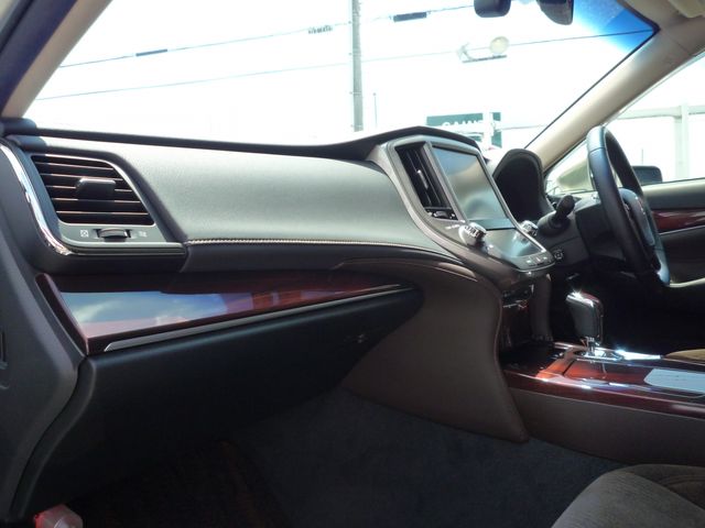Toyota CROWN SEDAN 2013-03 19890-21
