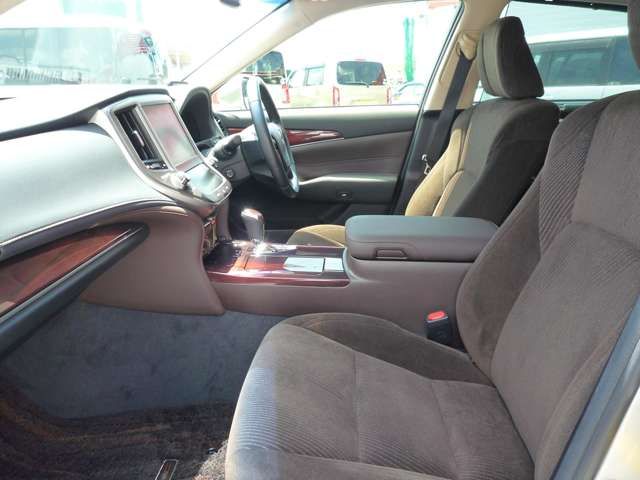 Toyota CROWN SEDAN 2013-03 19890-1