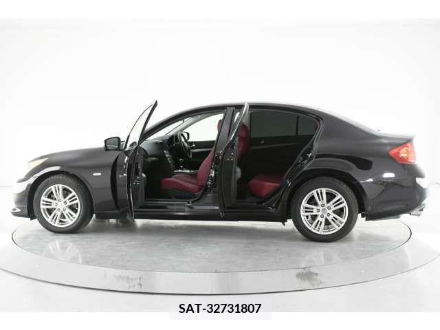 Nissan SKYLINE 2012-01 337680-5