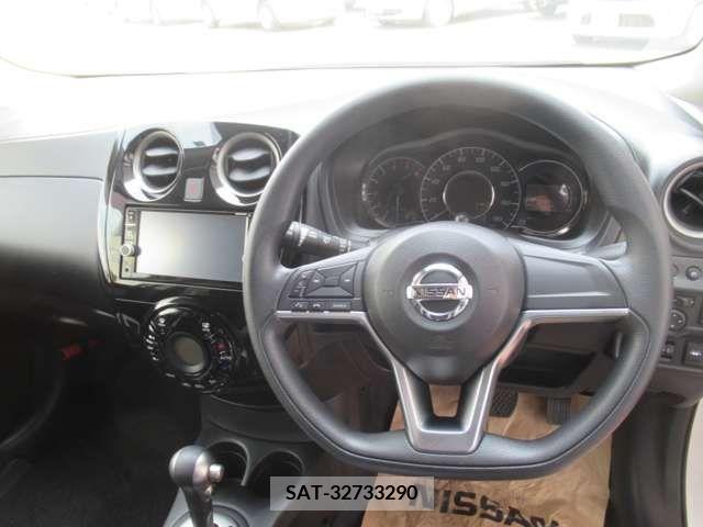 Nissan NOTE 2018-02 302425-3