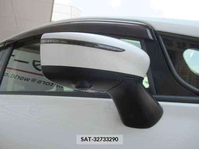 Nissan NOTE 2018-02 302425-19