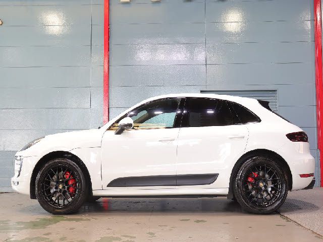 Porsche MACAN 2016-06 193364-2
