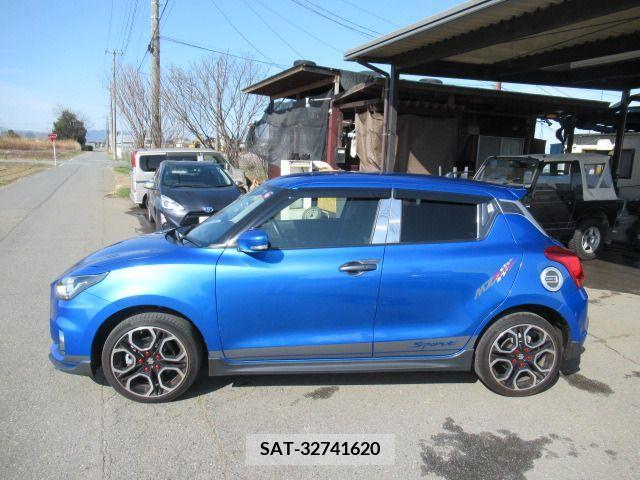 Suzuki SWIFT 2022-07 210966-13