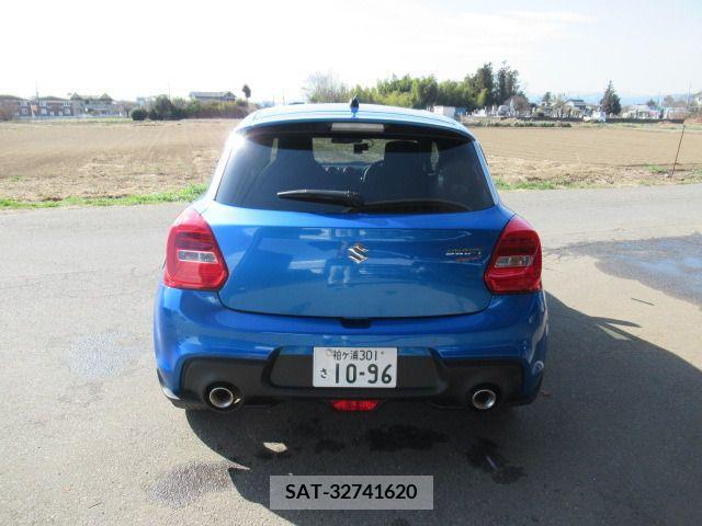 Suzuki SWIFT 2022-07 210966-10