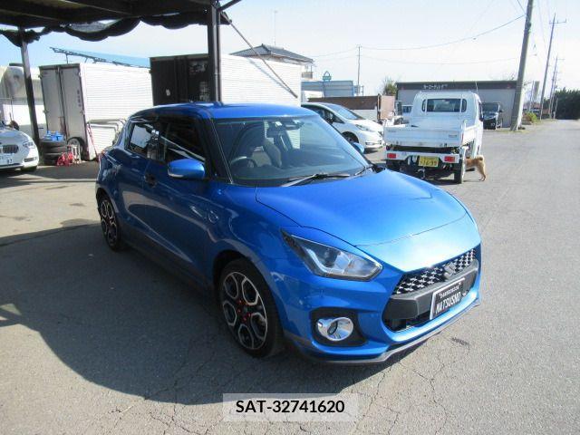 Suzuki SWIFT 2022-07 210966-15