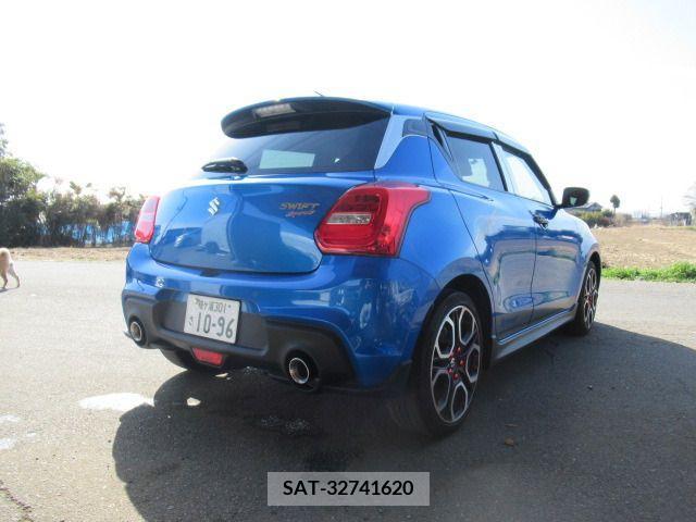 Suzuki SWIFT 2022-07 210966-9