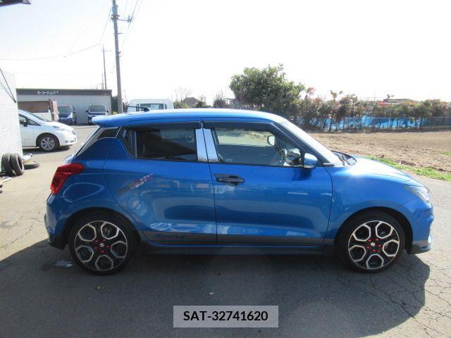 Suzuki SWIFT 2022-07 210966-7