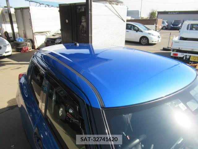 Suzuki SWIFT 2022-07 210966-6
