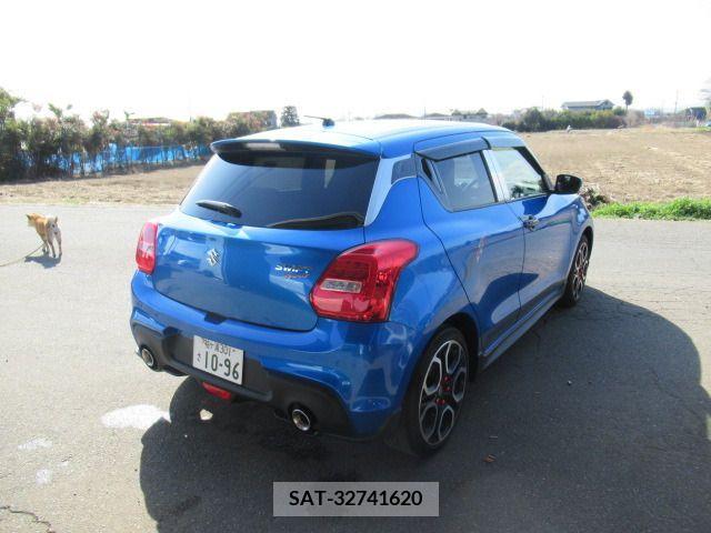 Suzuki SWIFT 2022-07 210966-8