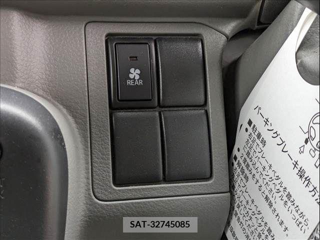 Suzuki EVERY 2020-02 241278-9