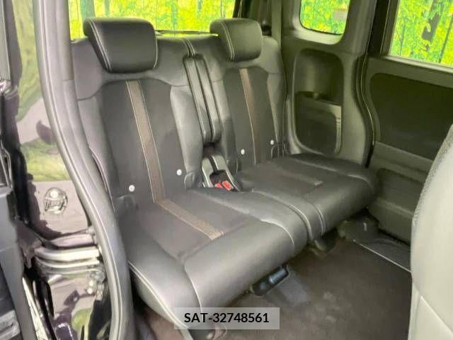 Honda N BOX CUSTOM 2019-06 215546-9