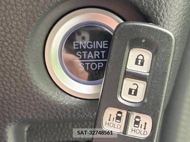 Honda N BOX CUSTOM 2019-06 215546-7