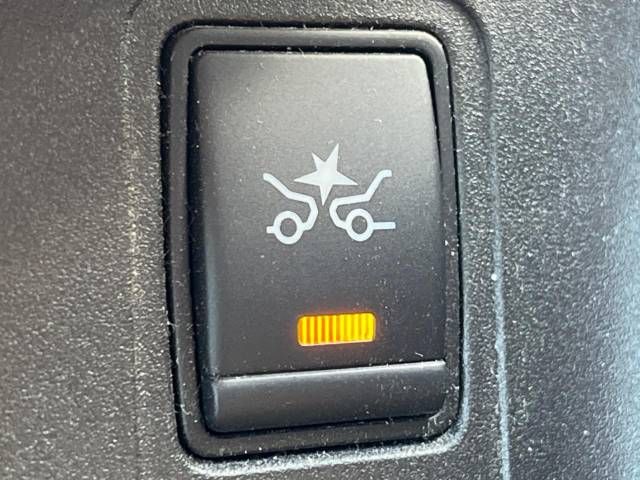 Nissan SERENA 2018-09 19081-3