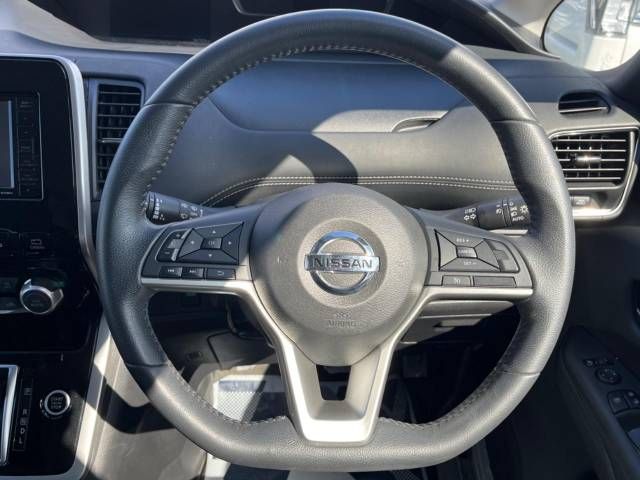 Nissan SERENA 2018-09 19081-12