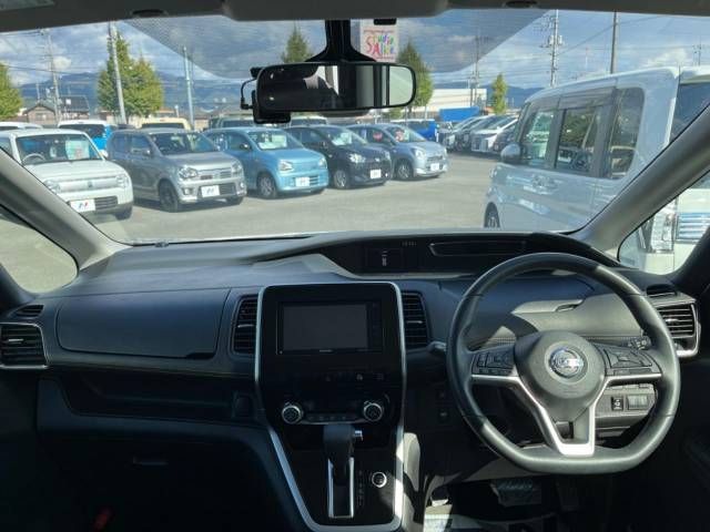 Nissan SERENA 2018-09 19081-1