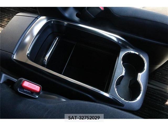 Toyota ALPHARD 2015-03 203608-19