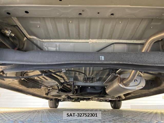 Honda N BOX CUSTOM 2020-10 337615-19