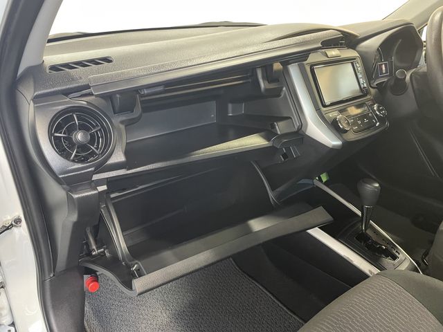 Toyota COROLLA FIELDER 2018-08 28261-20
