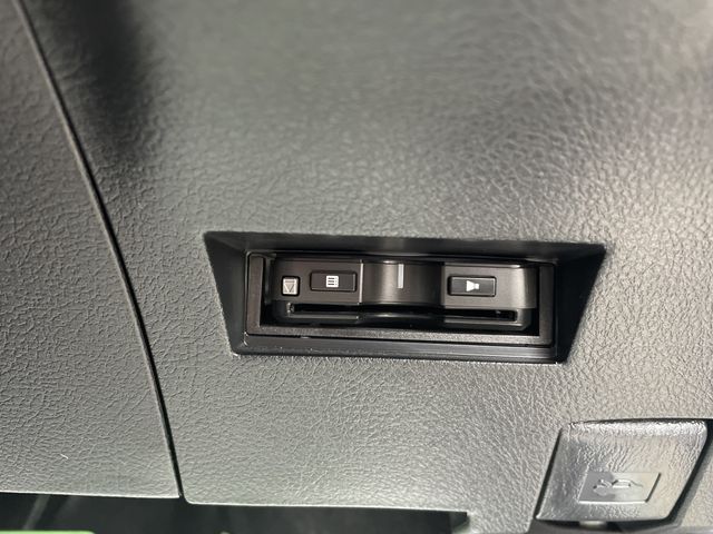 Toyota COROLLA FIELDER 2018-08 28261-13