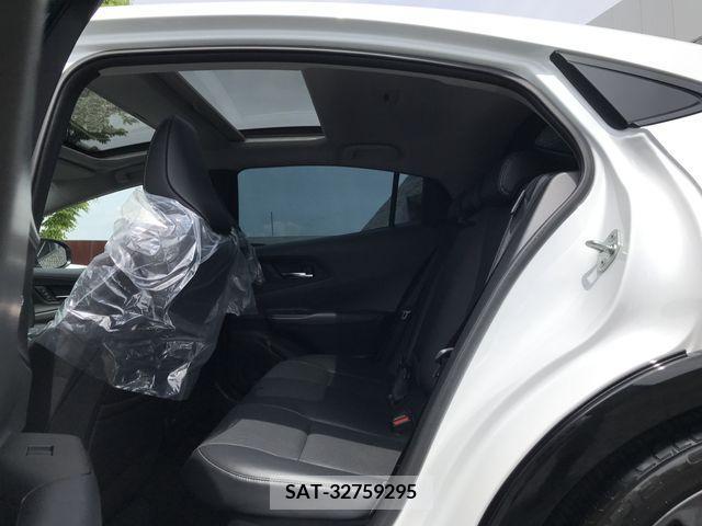 Toyota PRIUS 2023-07 281979-25