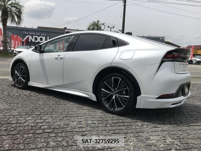 Toyota PRIUS 2023-07 281979-3
