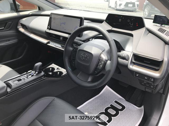 Toyota PRIUS 2023-07 281979-10