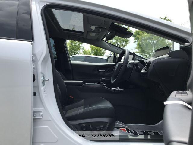 Toyota PRIUS 2023-07 281979-9