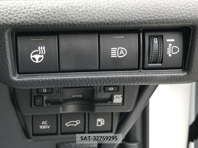 Toyota PRIUS 2023-07 281979-22
