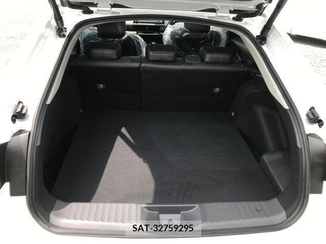 Toyota PRIUS 2023-07 281979-28