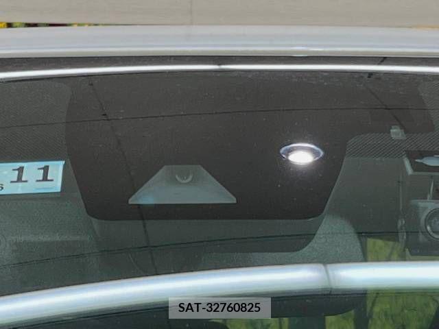 Toyota C-HR 2017-11 294842-2