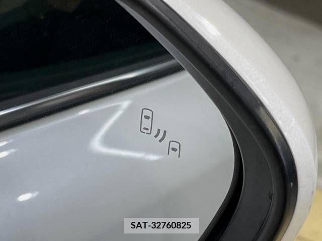 Toyota C-HR 2017-11 294842-3