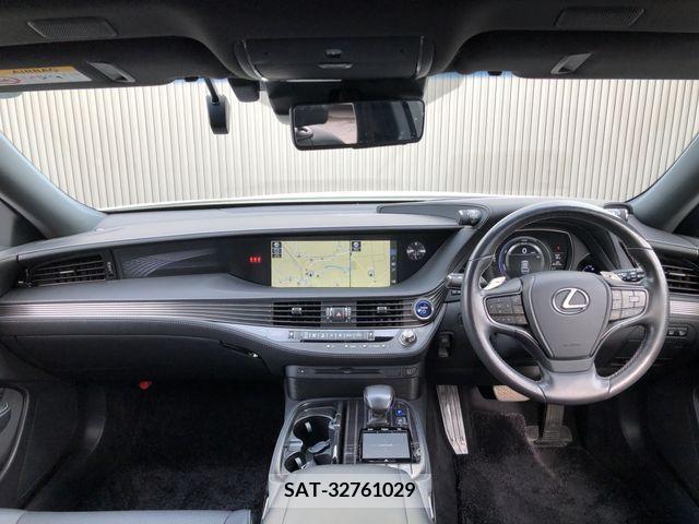 Lexus LS 2018-01 234011-1