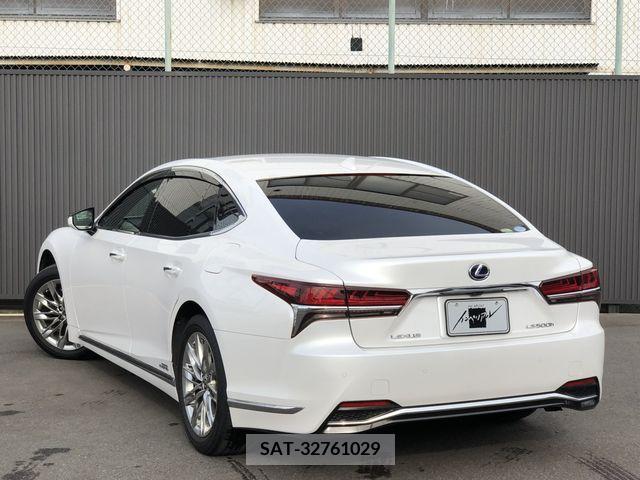Lexus LS 2018-01 234011-7