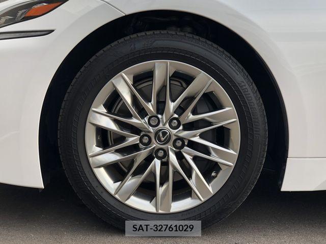 Lexus LS 2018-01 234011-26