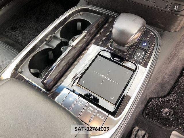 Lexus LS 2018-01 234011-23