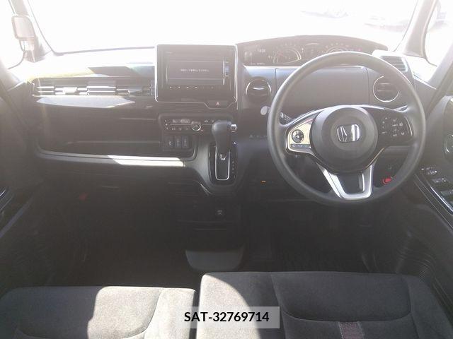Honda N BOX CUSTOM 2018-10 246888-2