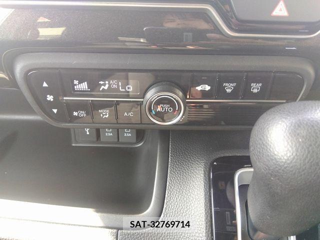 Honda N BOX CUSTOM 2018-10 246888-7