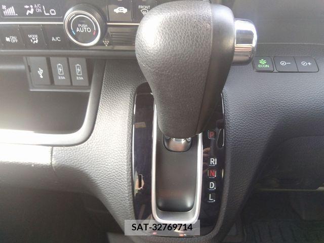 Honda N BOX CUSTOM 2018-10 246888-8