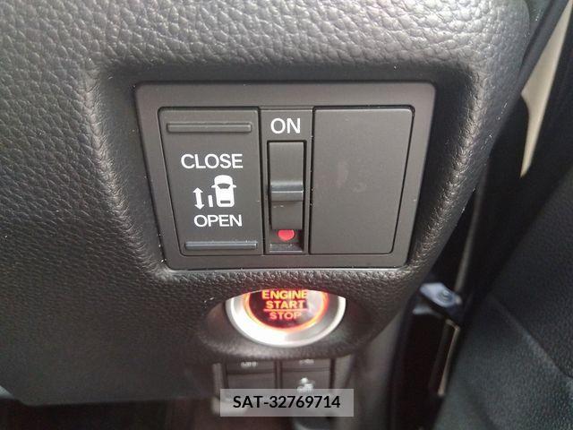 Honda N BOX CUSTOM 2018-10 246888-10