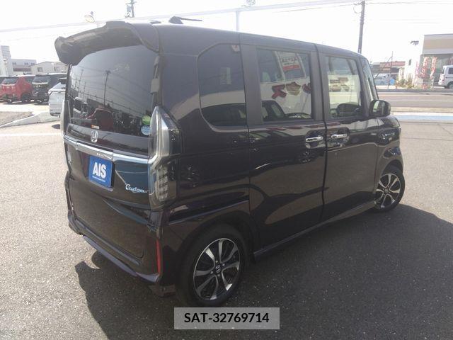 Honda N BOX CUSTOM 2018-10 246888-1