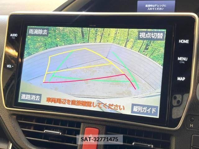 Toyota VOXY 2021-02 289023-3