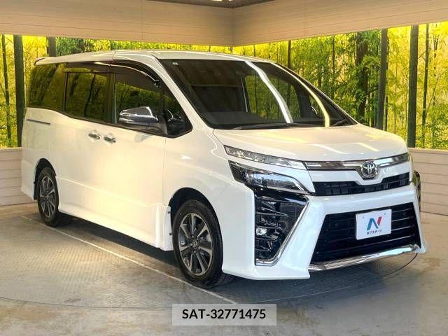 Toyota VOXY 2021-02 289023-17