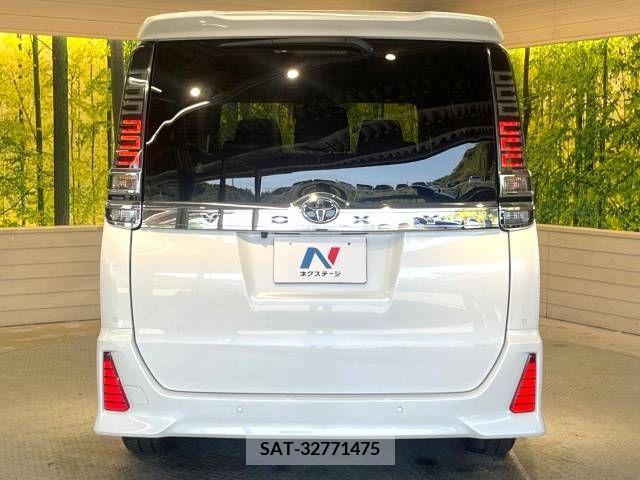 Toyota VOXY 2021-02 289023-16