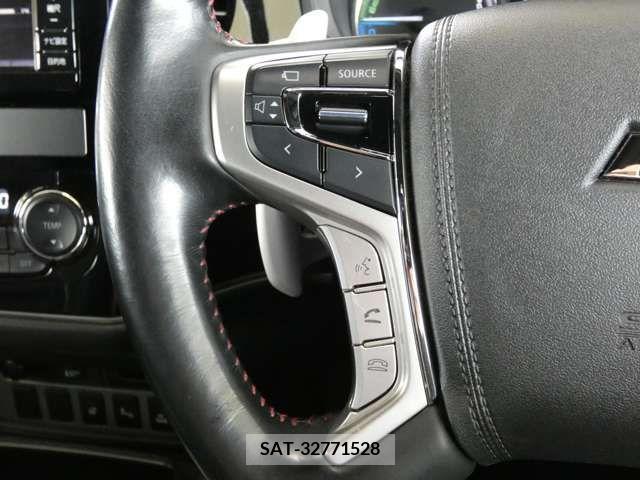 Mitsubishi OUTLANDER PHEV 2018-03 343769-13
