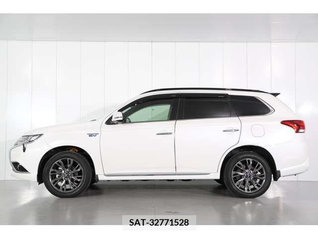 Mitsubishi OUTLANDER PHEV 2018-03 343769-2