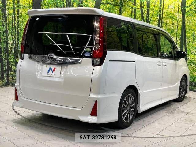 Toyota NOAH 2014-06 384810-17