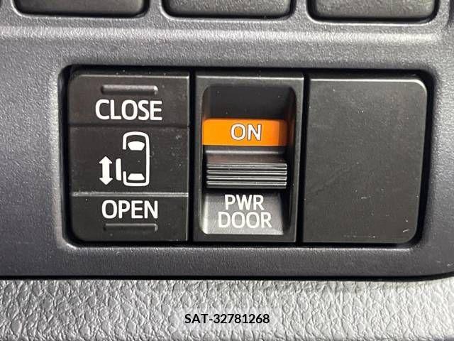 Toyota NOAH 2014-06 384810-5