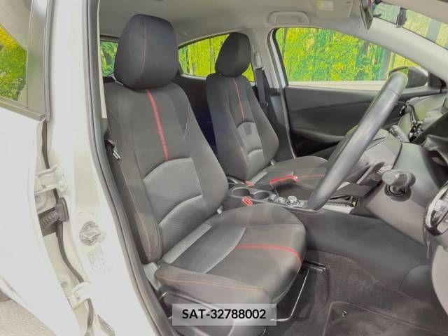 Mazda DEMIO 2016-01 390501-8