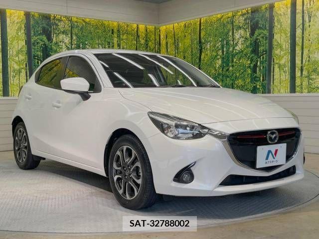 Mazda DEMIO 2016-01 390501-16