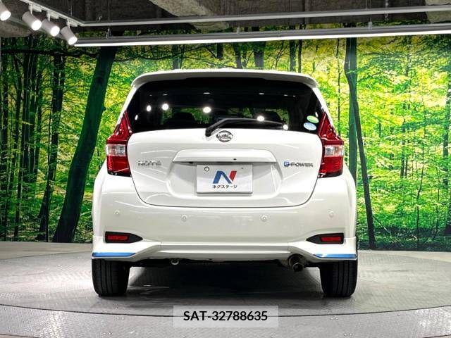 Nissan NOTE 2017-03 305369-15
